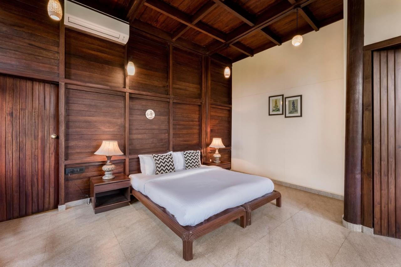 Saffronstays Boulevard Loghouse - A Wooden Chalet Amidst Nature Kārli Dış mekan fotoğraf